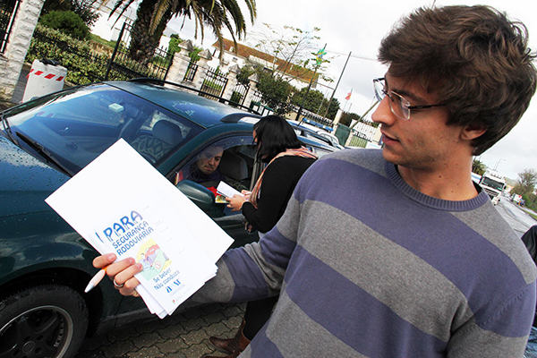 Foi distribuído material informativo visando a prevenção contra o consumo de álcool por parte dos condutores. 